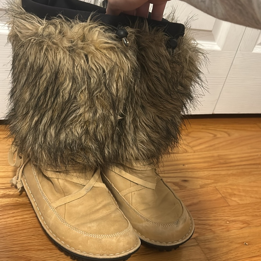 Sorel Fuzzy Women’s Boots Beige